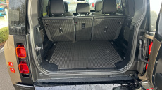 Land Rover Defender 3.0 D250 X-Dynamic SE 110 5dr Auto Diesel Estate